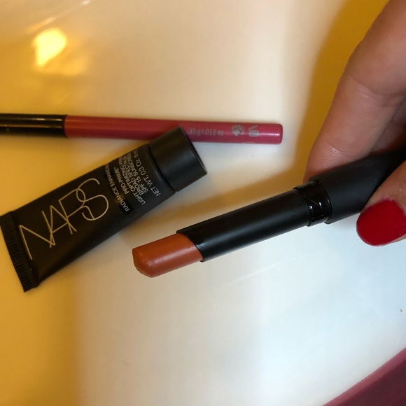 NARS makeup bundle - Picture 3 of 5